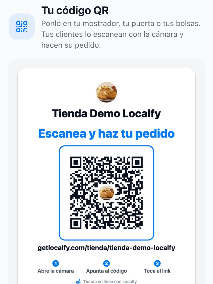 Código QR de la tienda de ejemplo con el texto Escanea y haz tu pedido