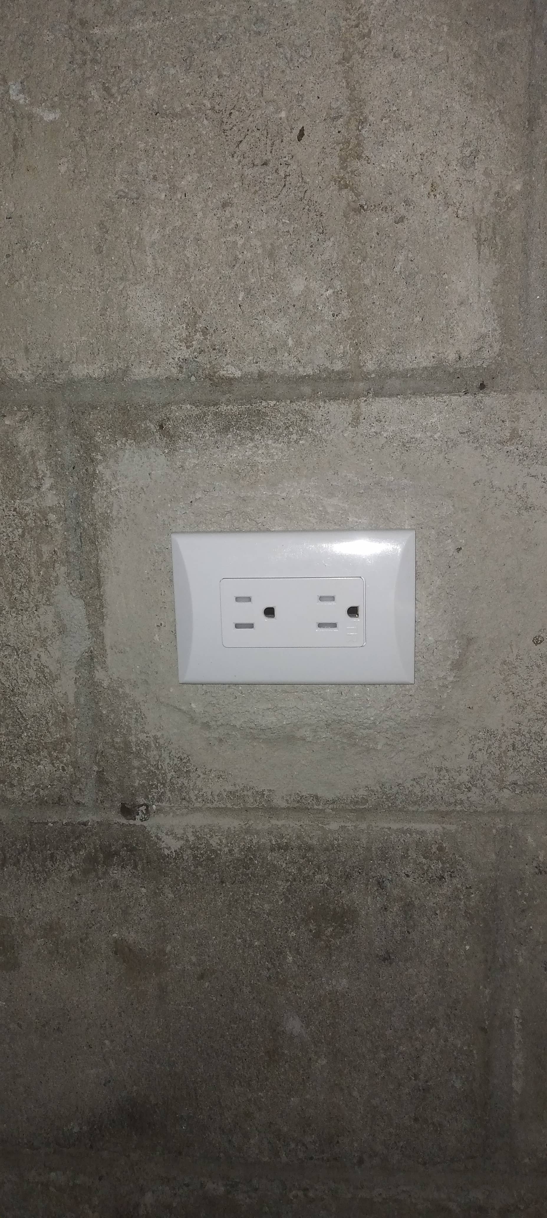 Toma doble 120v