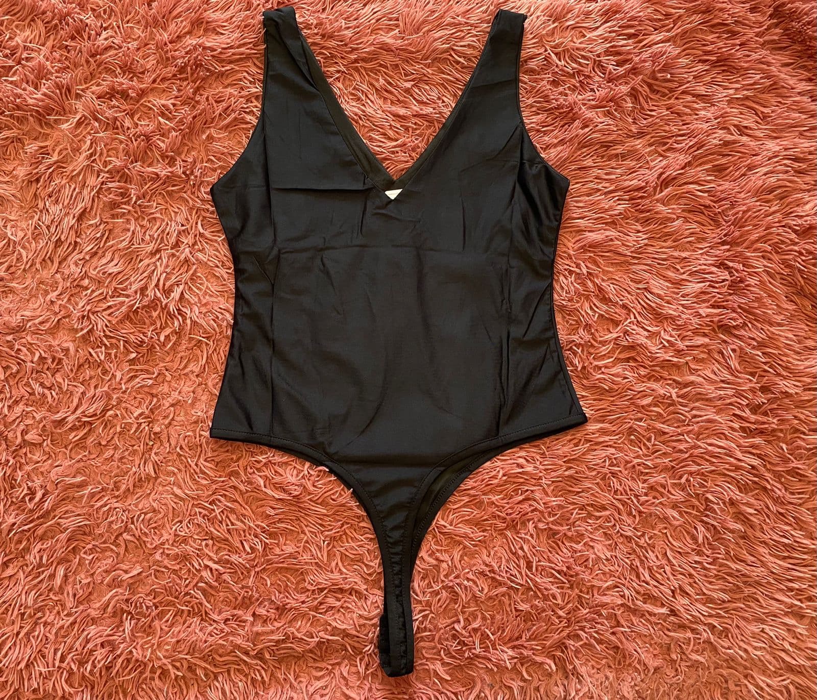 Body nuevos (colores negro, rosa y beige)