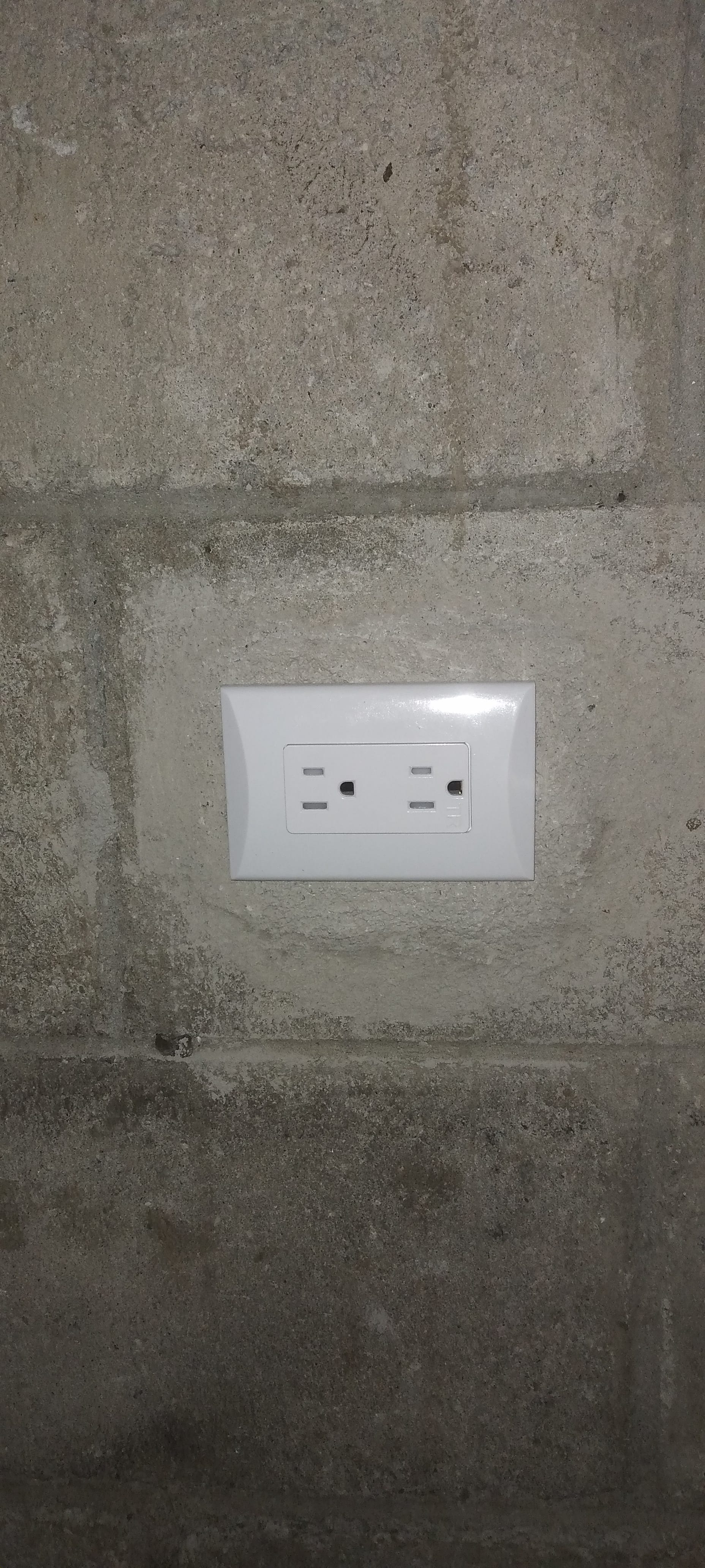 Toma doble 120v