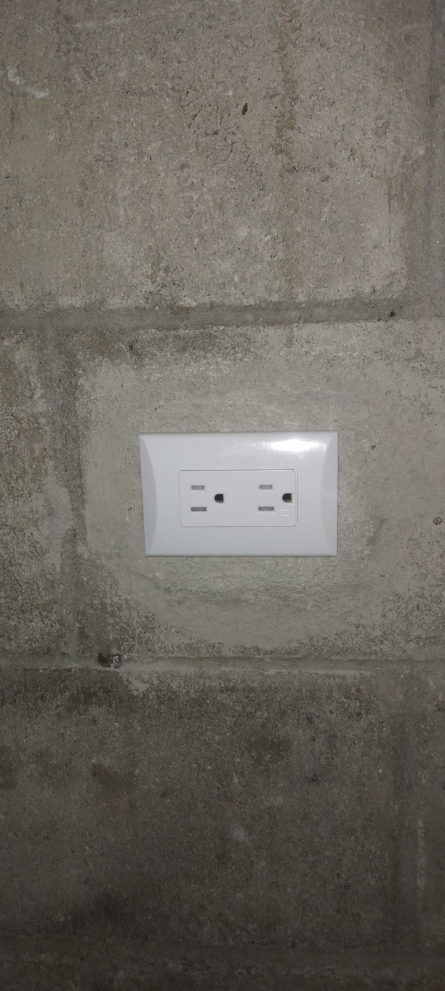 Toma doble 120v