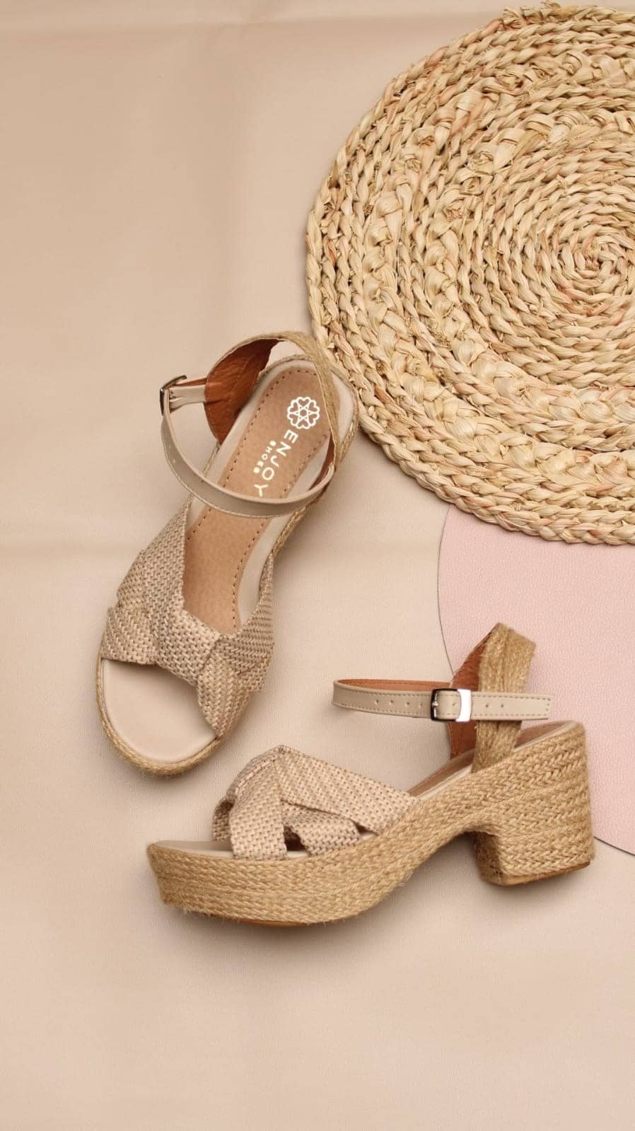 Sandalia plataforma yute beige