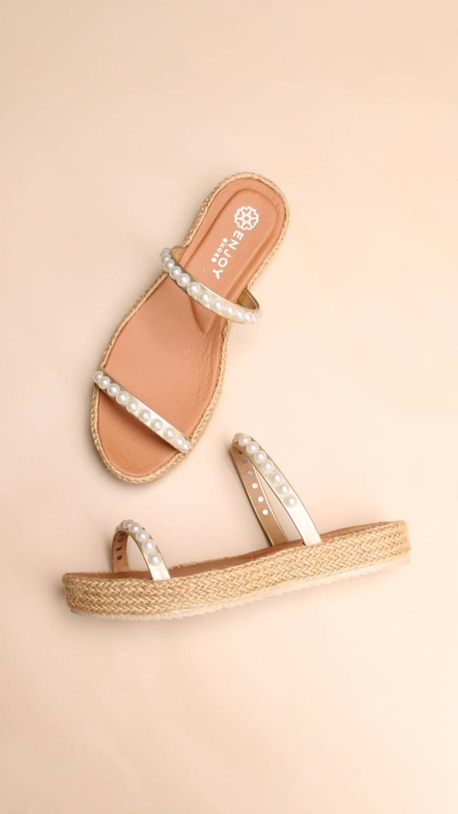 Sandalias con perlas