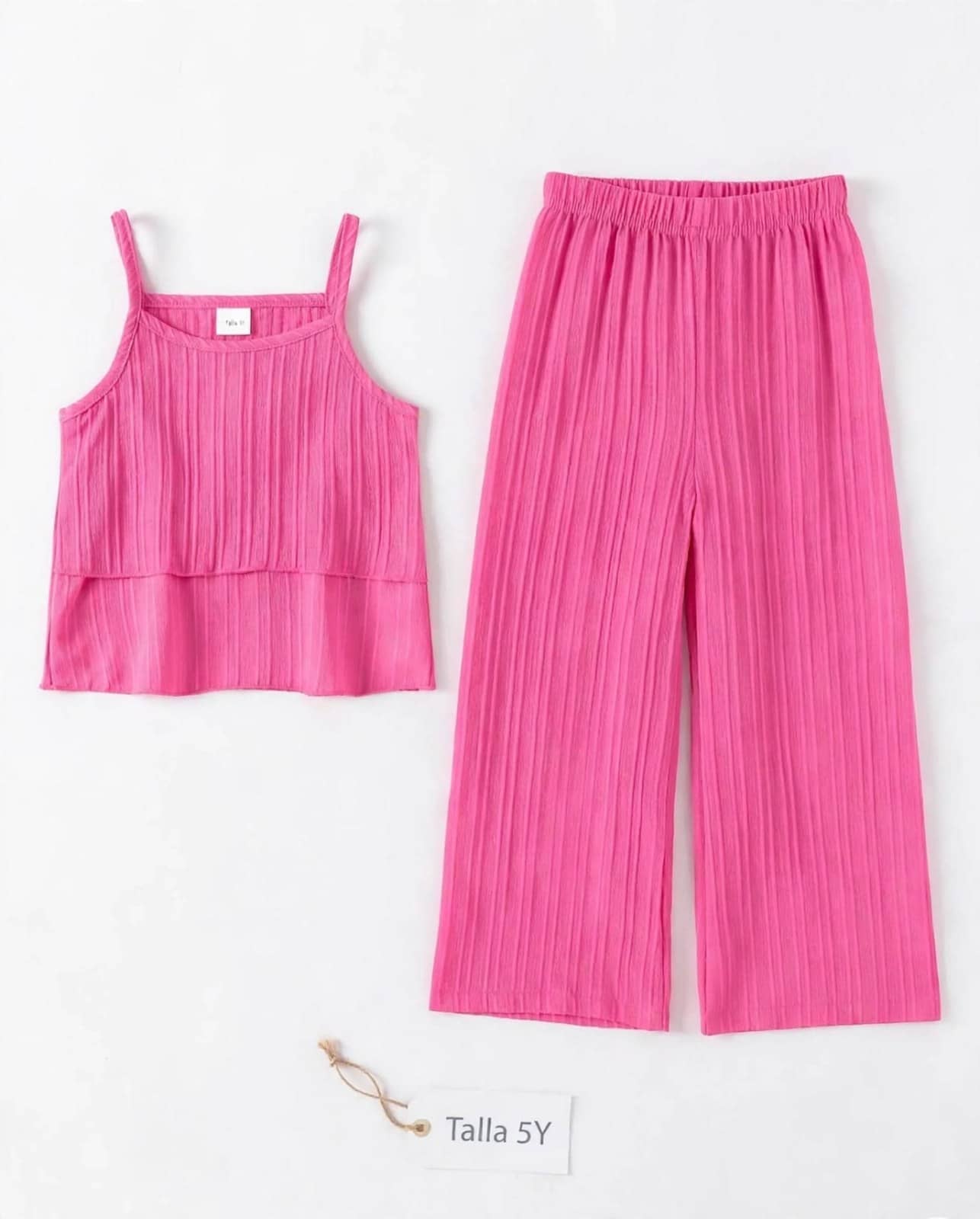 Conjunto de blusa y pantalón