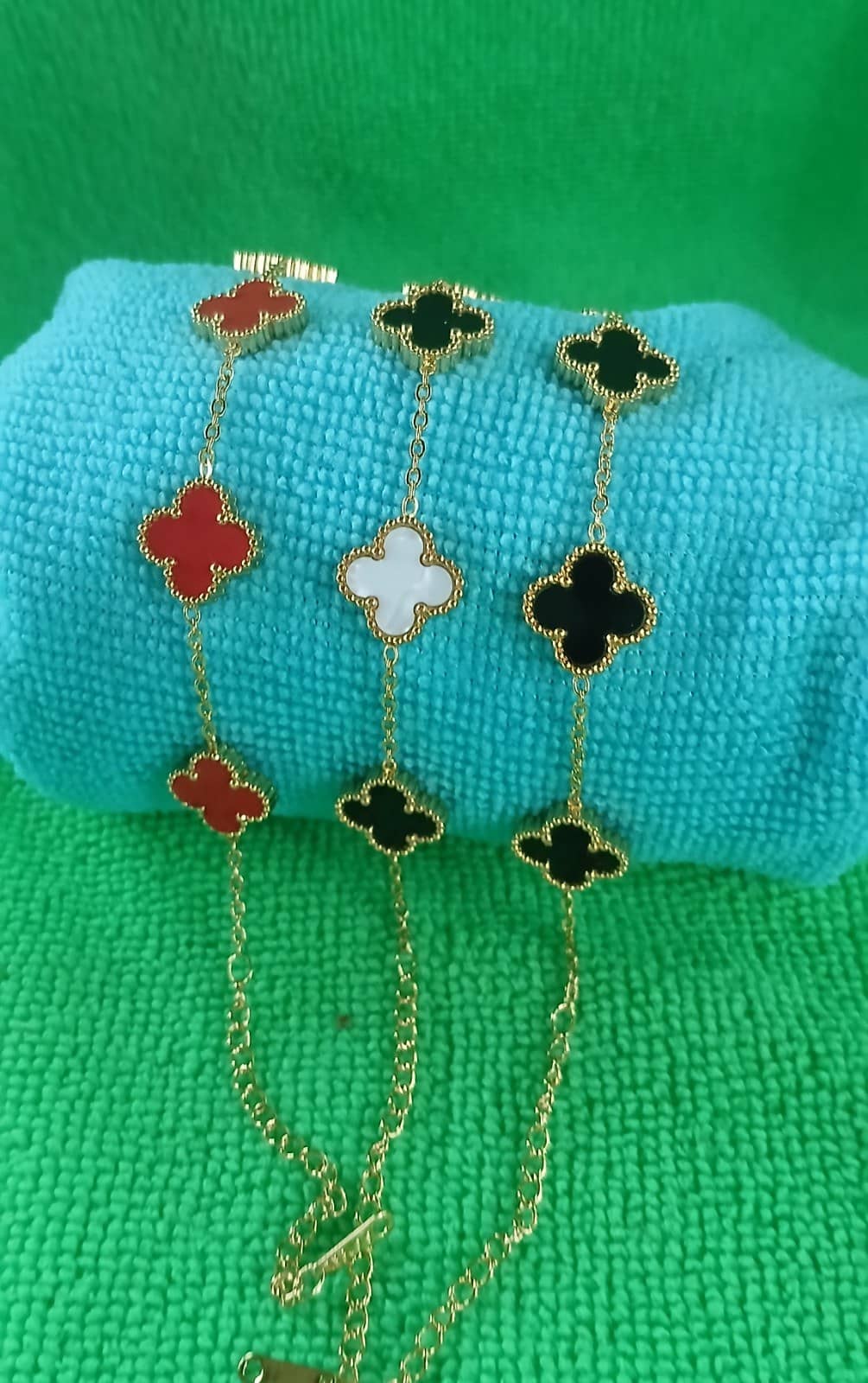 Pulsera clover negra