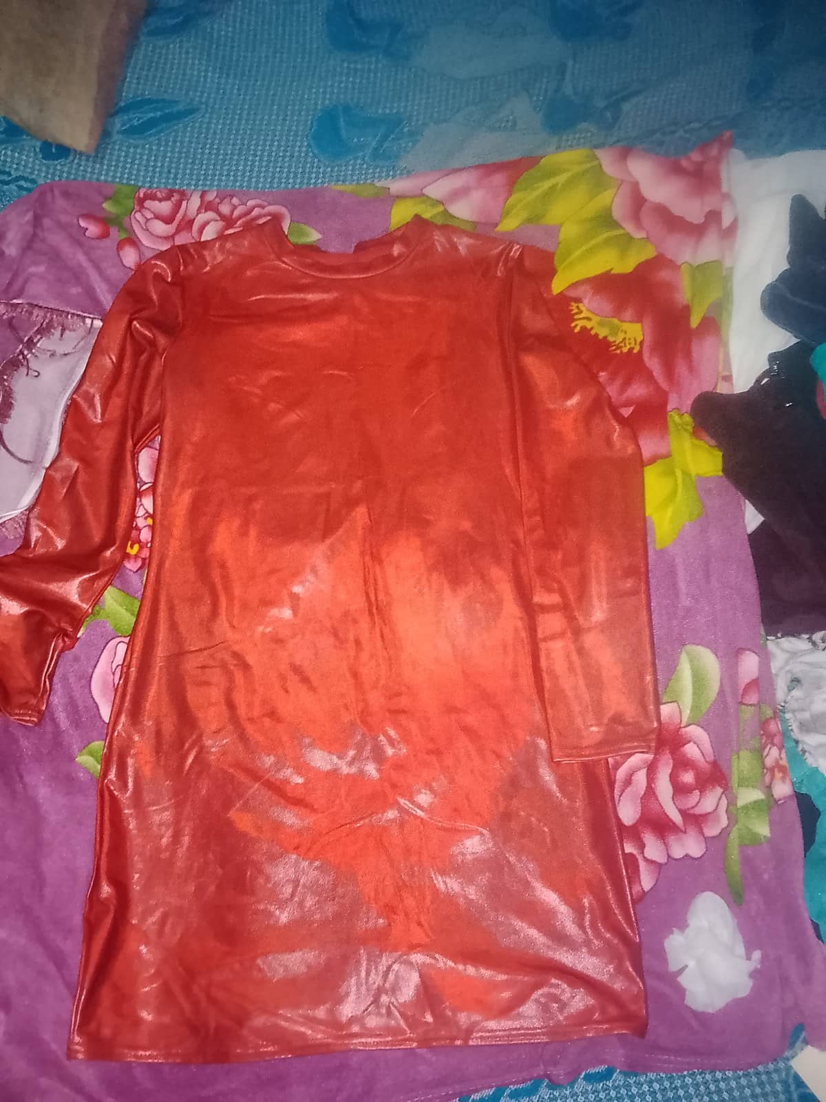 Blusa satinada roja