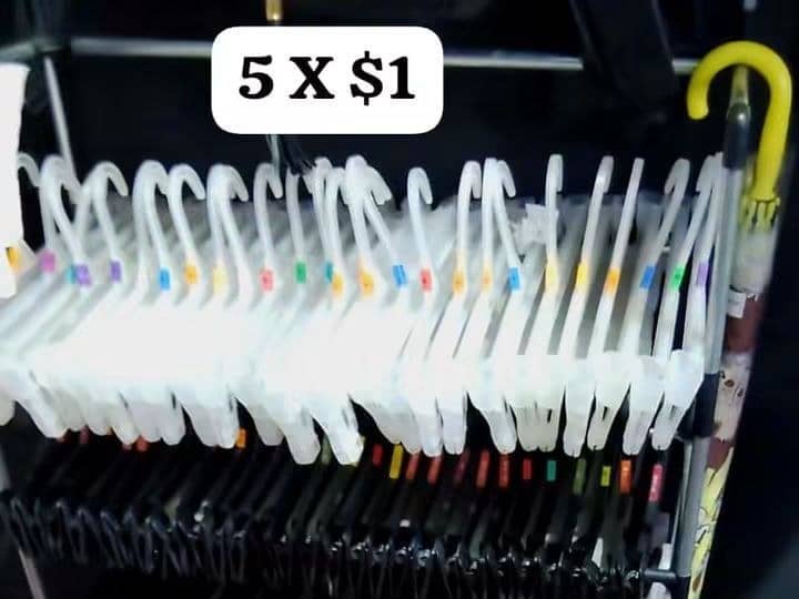 ¡Ganchos de Clip blancos y negros 5 X $1!