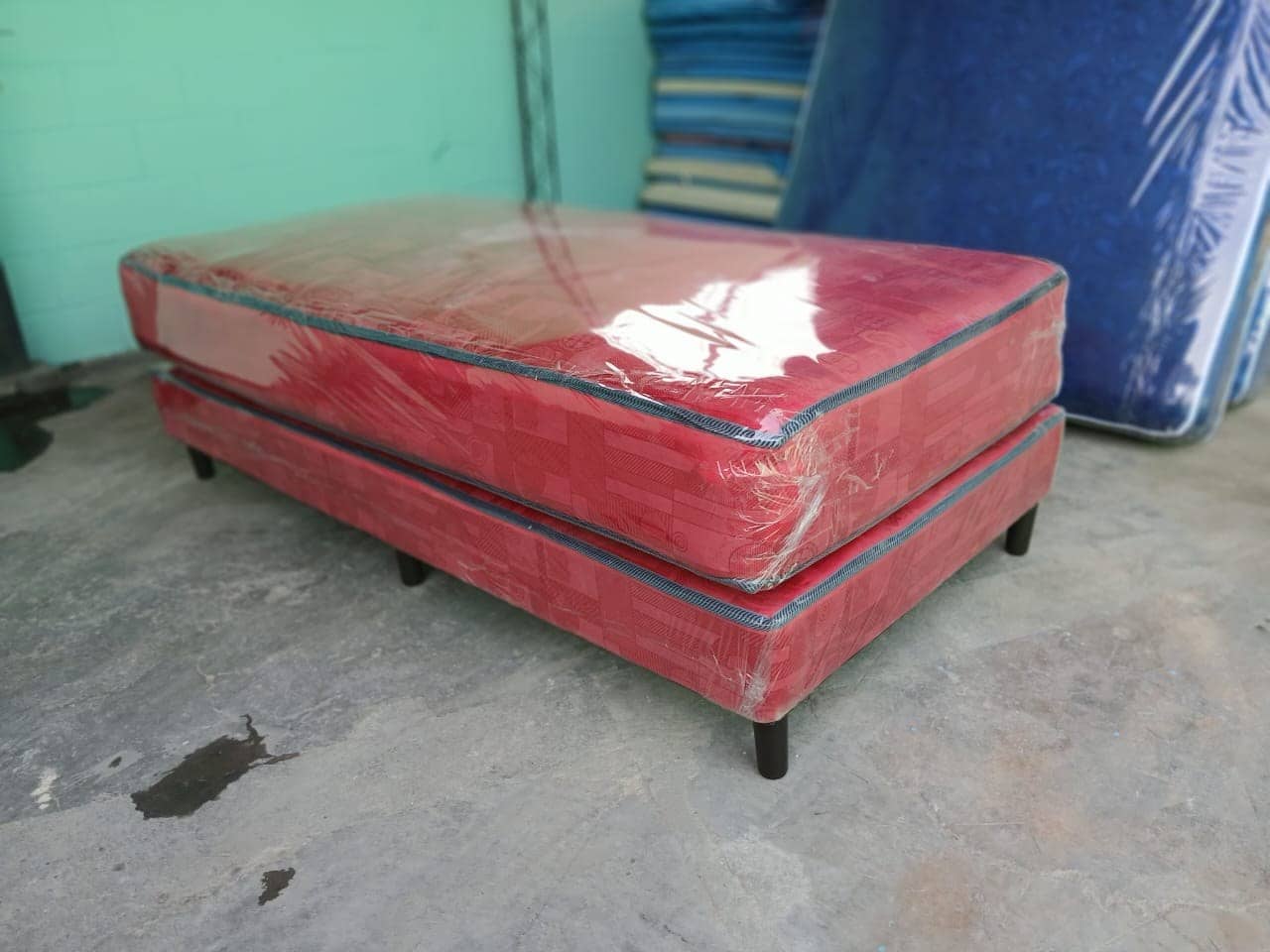 Box Spring Individual Rojo