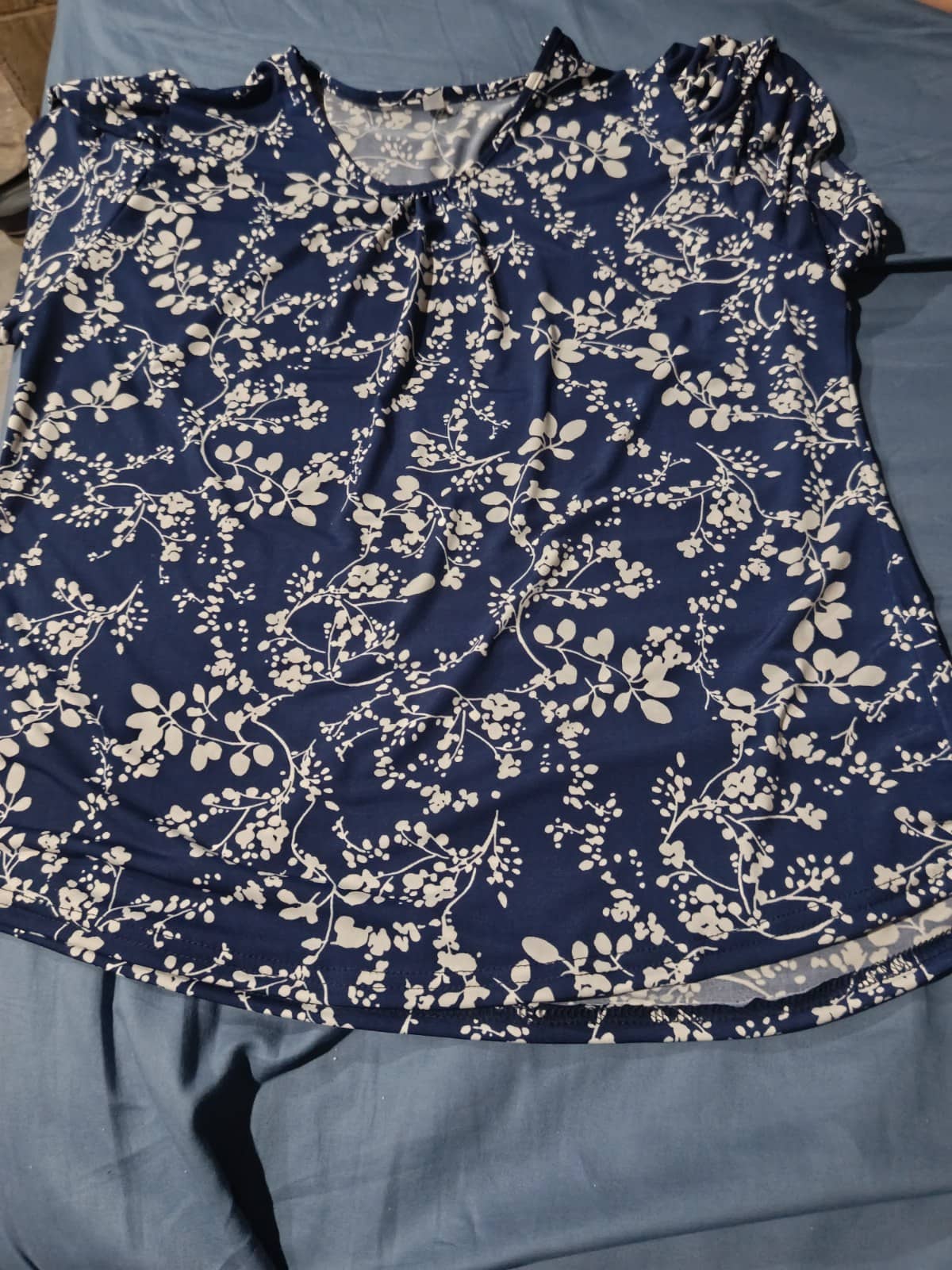Blusa Floral Azul Marino