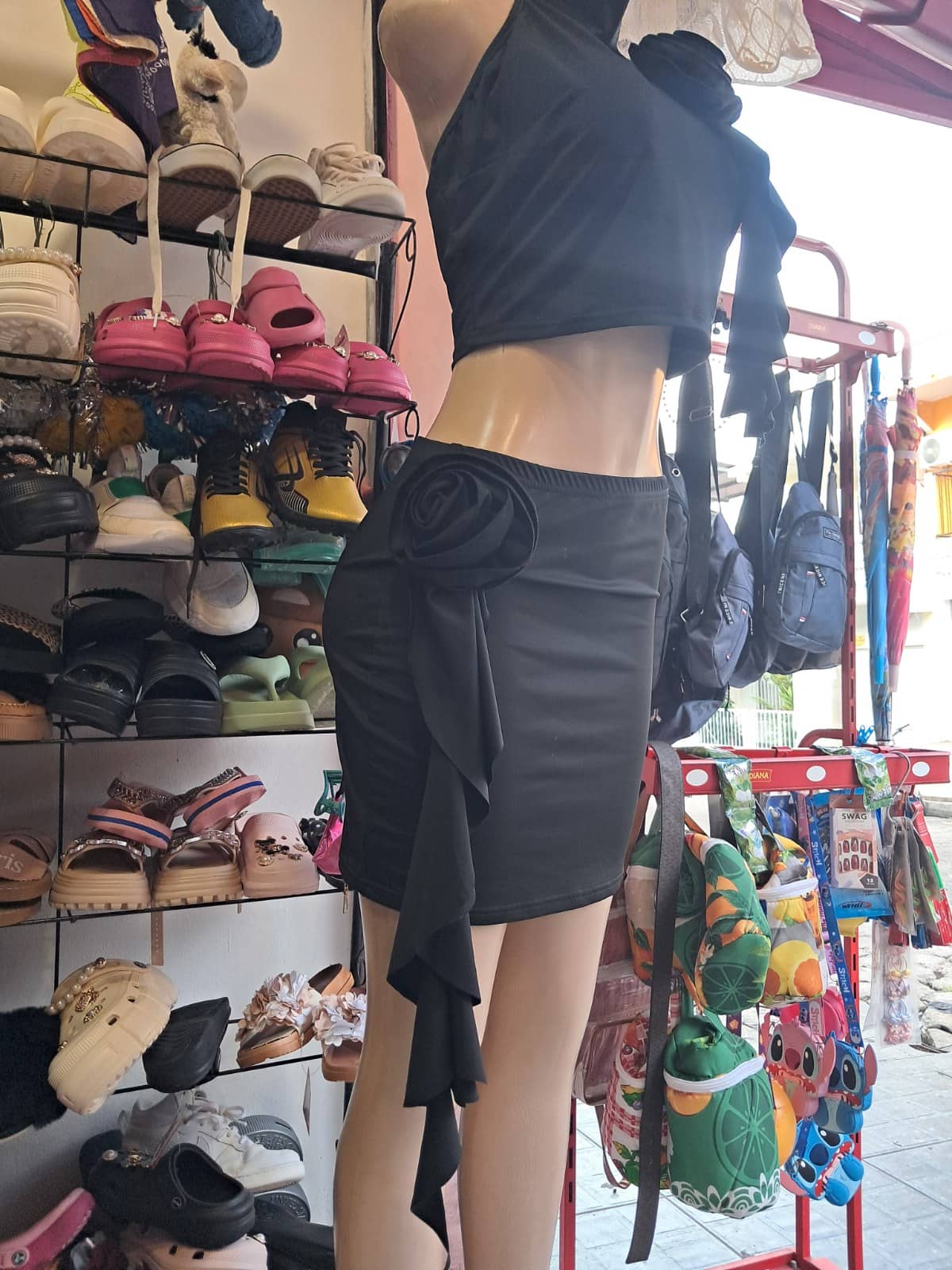 Short deportivo negro