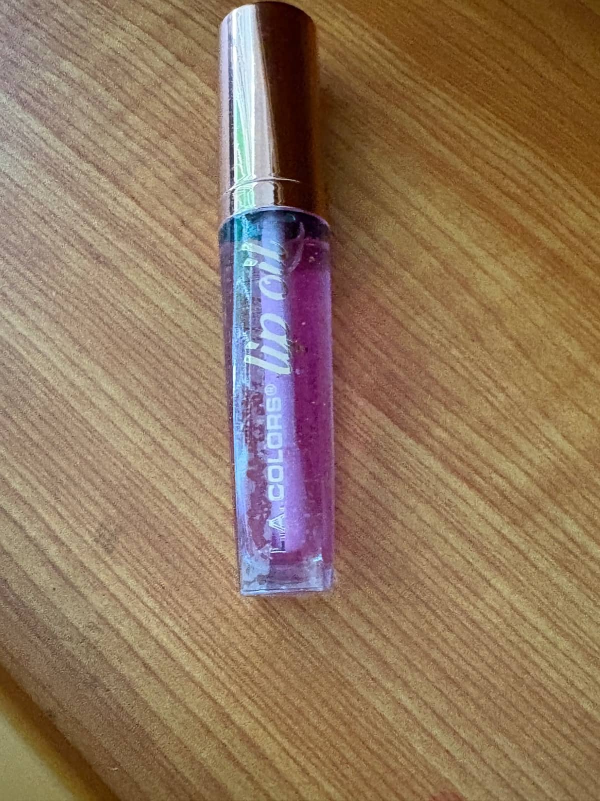Labial Líquido Morado Brillante