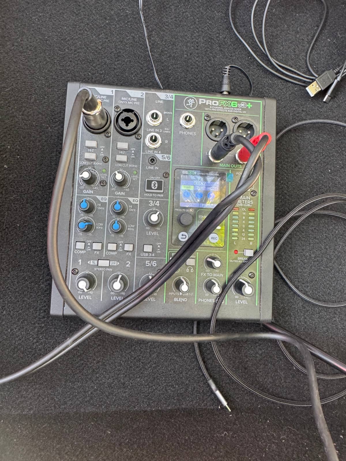Mackie ProFX6v3+