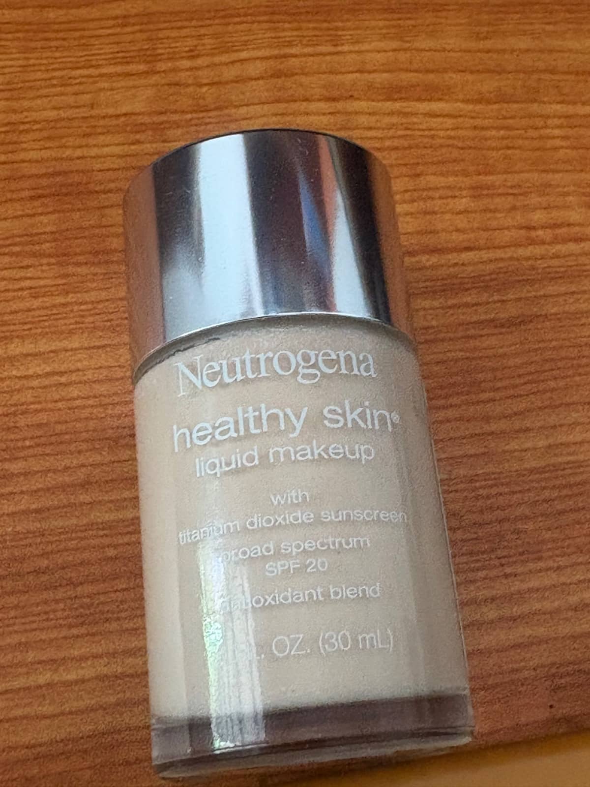 Neutrogena Healthy Skin Liquid Makeup