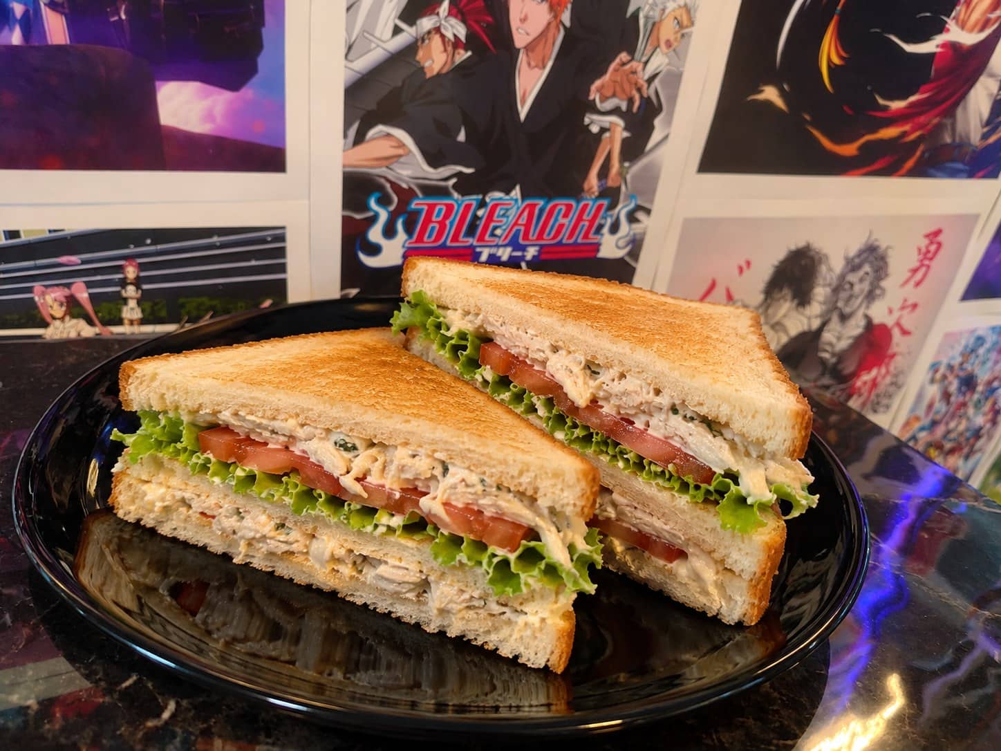 Capitán Club Sandwich con Pasta de Pollo