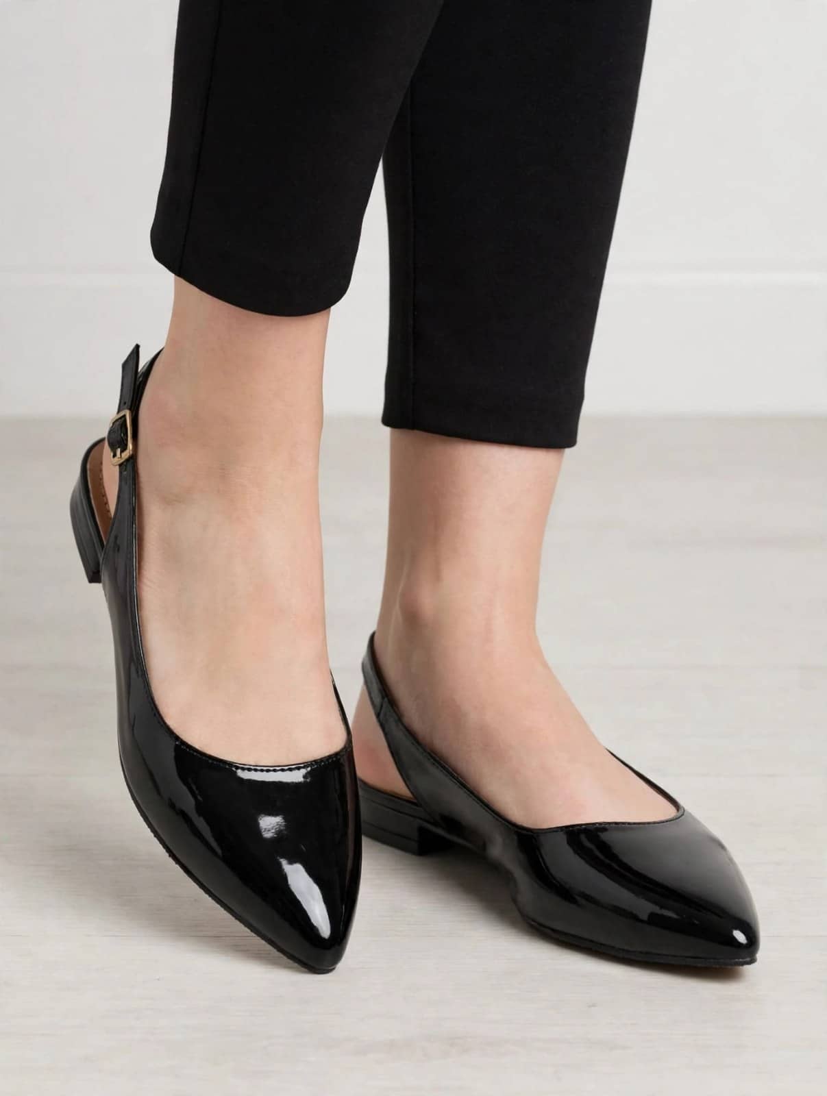 Zapatos Slingback Charol Negro