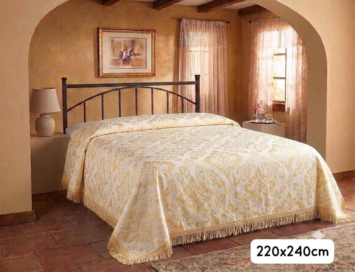 Cubrecama Decorativo con Flecos