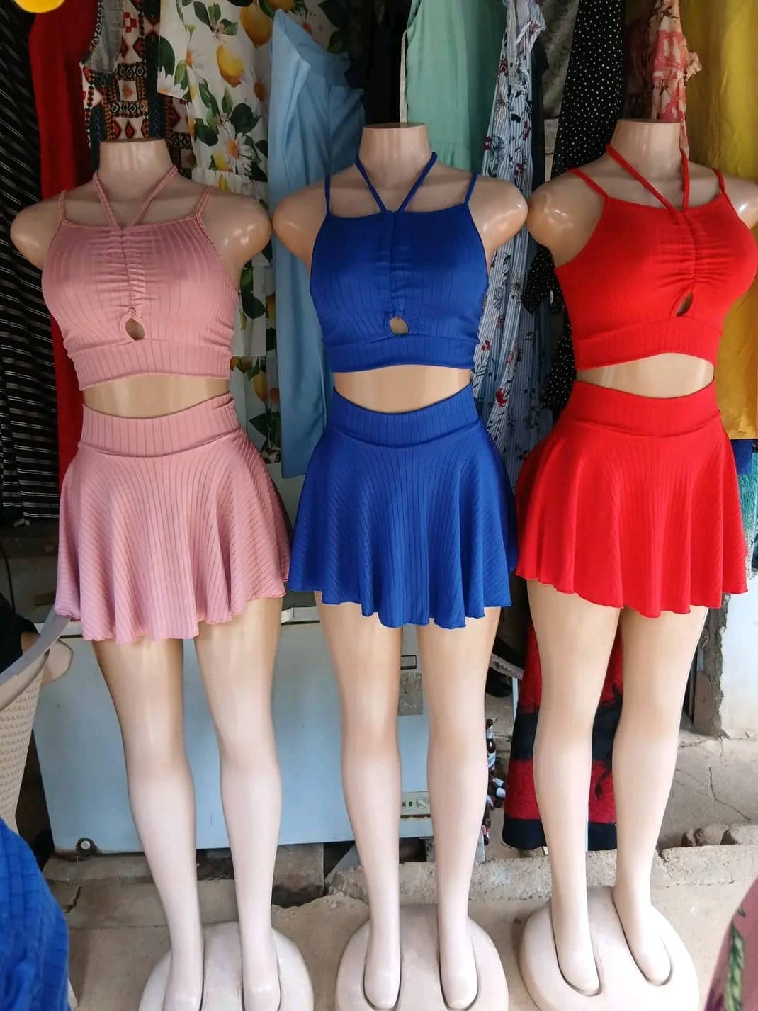 Conjunto top y falda
