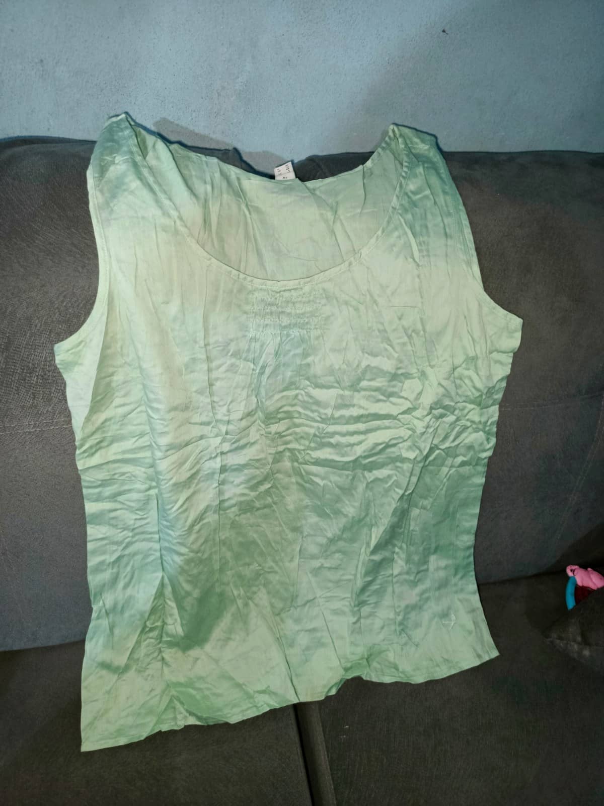 Blusa sin mangas verde