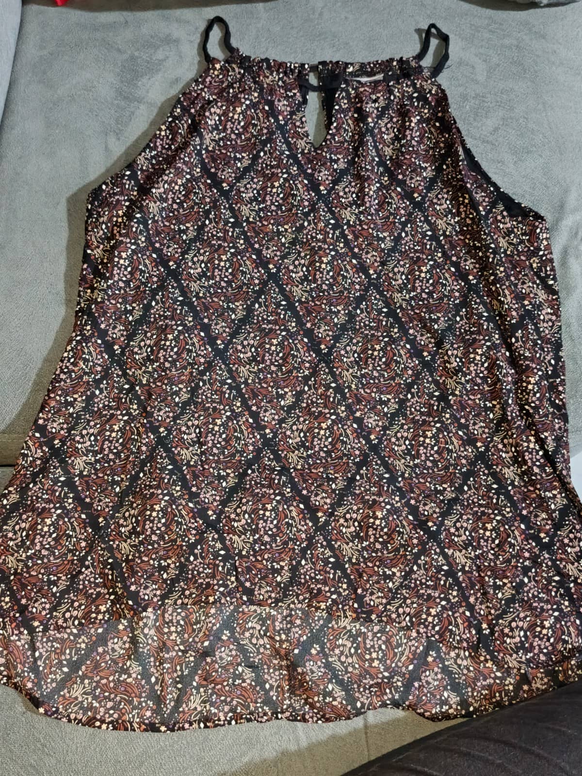 Blusa estampada con tirantes